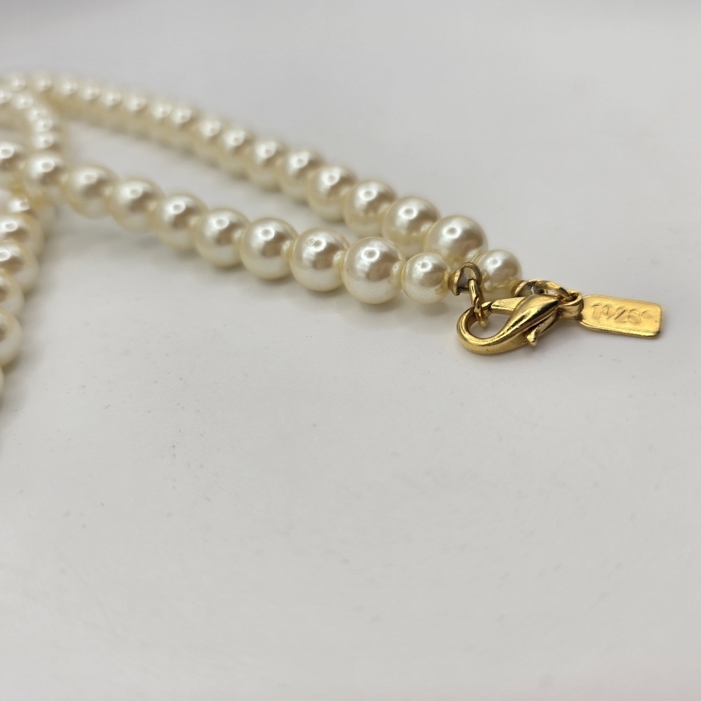 1920s Vintage 24" FAUX Pearl Necklace - Picture 4 of 5